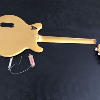 Gibson Les Paul Jr. 1990 - Yellow image 2