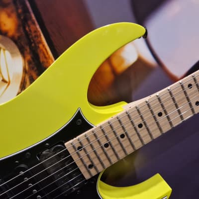 Ibanez RG550-DY Genesis Collection E-Guitar 6 String - Desert Sun Yellow image 2