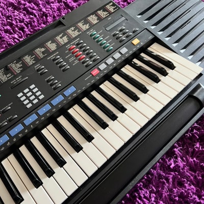 Yamaha PSR-4500 PortaSound 80s PCM/FM Synthesizer