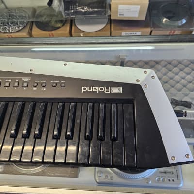 Roland AX-Edge 49-Key Keytar Synthesizer  - Black / Silver image 3
