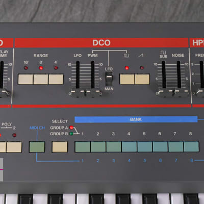 Roland JUNO-106 Programmable Polyphonic Synthesizer in Very Good condition image 16