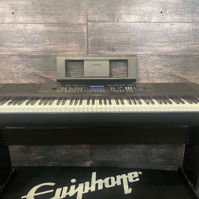 Yamaha DGX650 Stage Piano (Sarasota, FL)