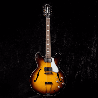 Gibson ES-335-12 2013