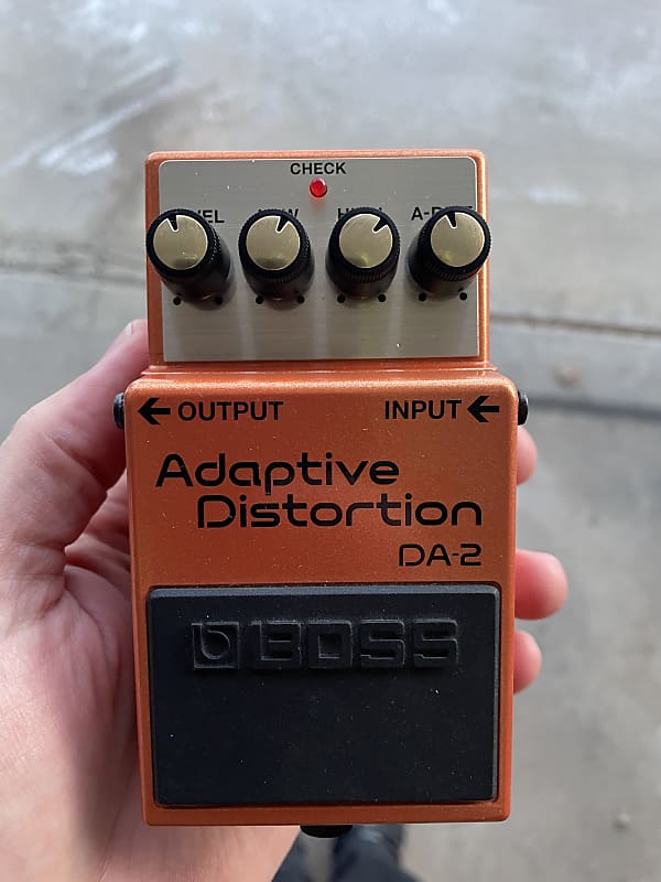 Boss DA-2 Adaptive Distortion