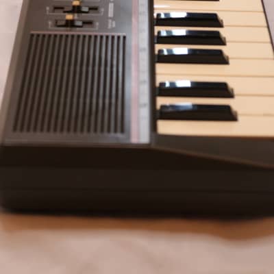 Casio MT-68 Casiotone 49-Key Synthesizer | Reverb UK
