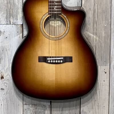 Guild Westerly Collection OM-260CE Deluxe Burl, Package: Gig