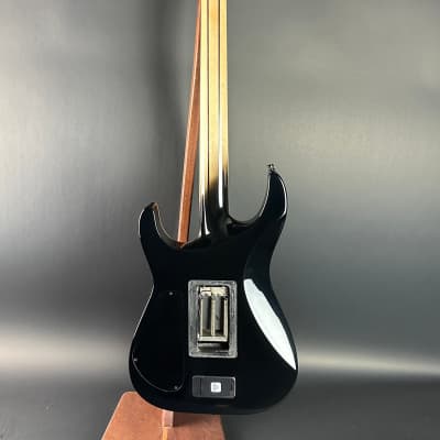 Used Jackson Ltd Wildcard Series Soloist SL2P Transparent Black Burst w/softshell case TSU19216 image 7