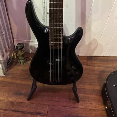 Alvarez Electric Villain 5 String Bass - Black image 5