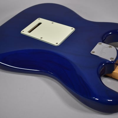 2019 Fender Deluxe Stratocaster Sapphire Blue Finish Electric Guitar w/Bag image 13