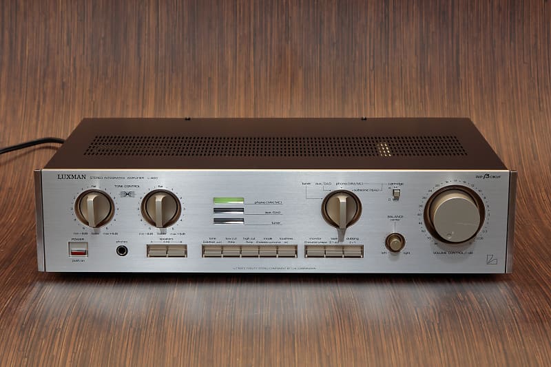 Luxman L-400 vintage stereo amplifier - Electronically Restored