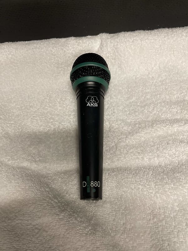 Akg discount d880 microphone