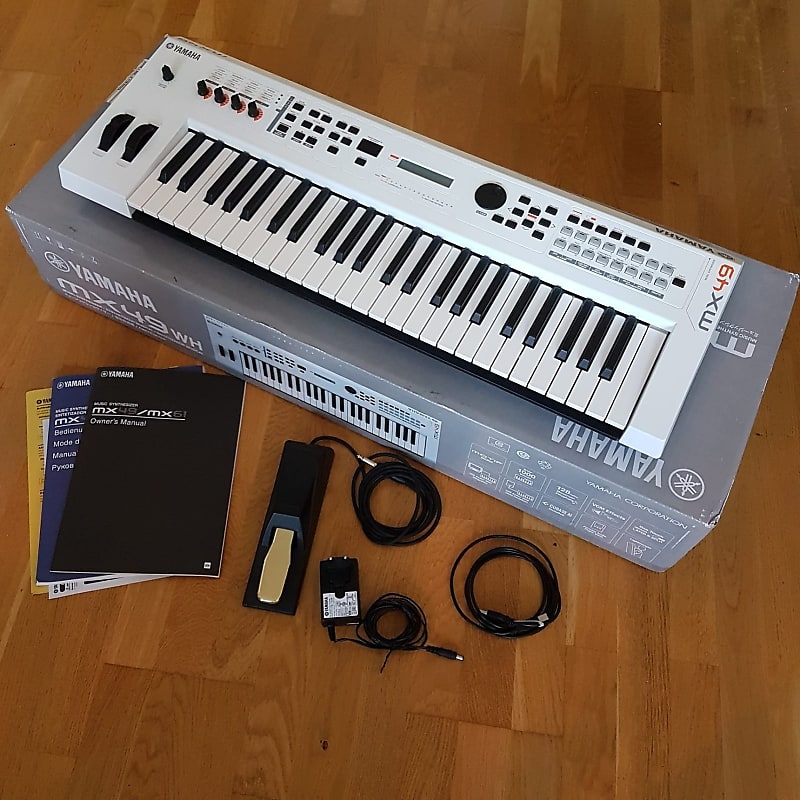 Yamaha mx49 ホワイト