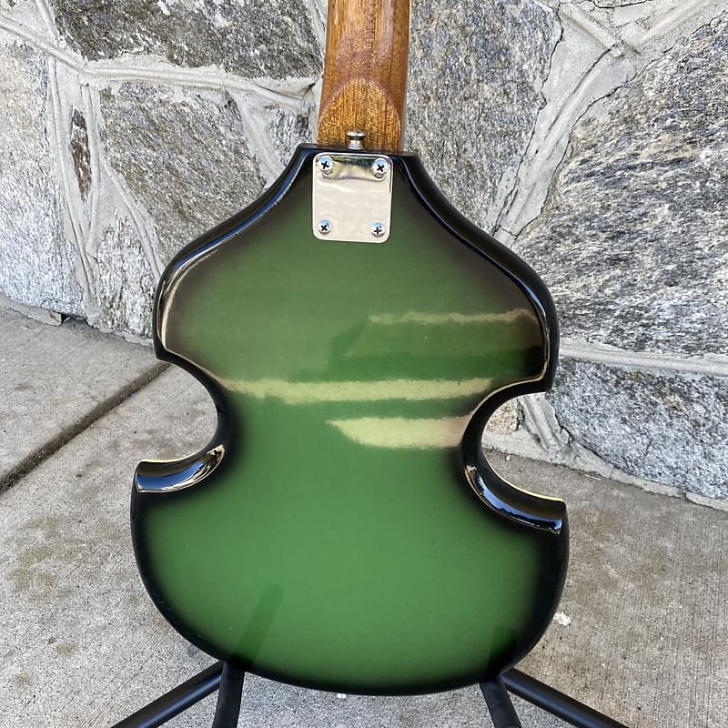 1960's Winston Violin Guitar, Green Burst | Reverb Slovakia