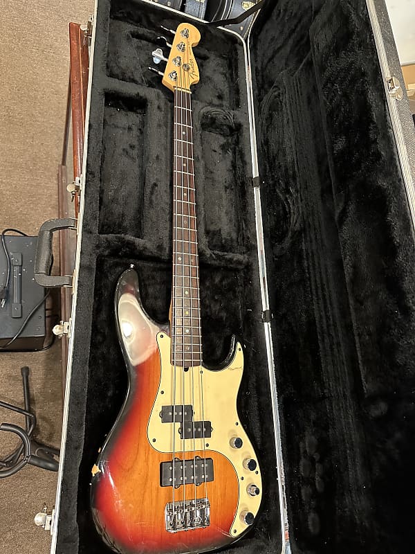 Fender American Deluxe Precision Bass 1999 - 2003 | Reverb