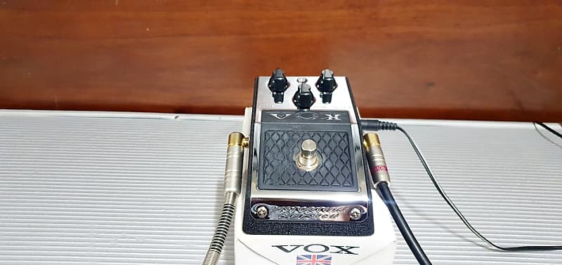 Vox V830