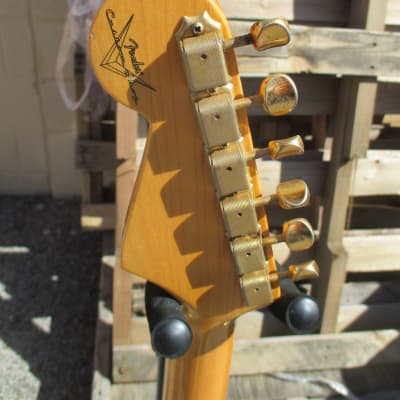 Fender Custom Shop 50th Anniversary 65 Stratocaster in Gold Metallic Relic 2004 image 10