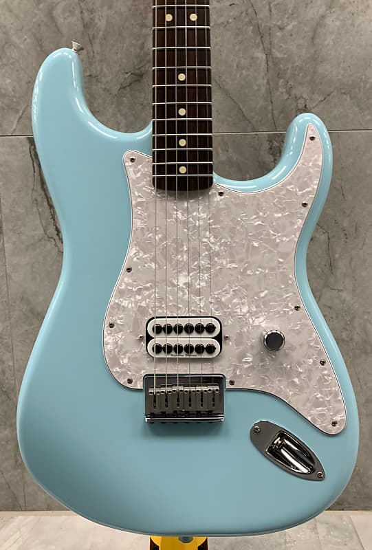 Fender Limited Edition Tom DeLonge Signature Stratocaster Daphne Blue image 1