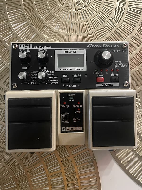 Boss DD-20 Giga Delay