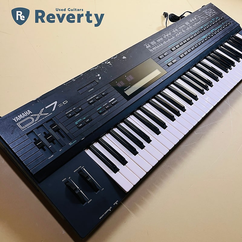 Yamaha DX7IID 61-Key 16-Voice Digital Synthesizer | Reverb