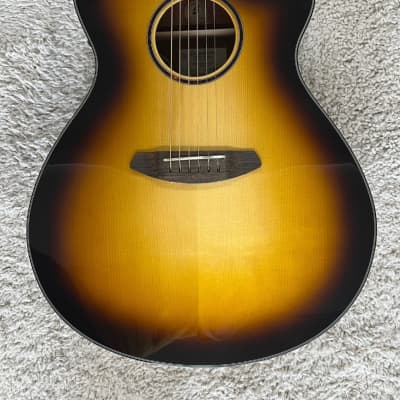Breedlove ECO Discovery S Concerto CE Acoustic Electric Guitar, Edgeburst Finish image 3