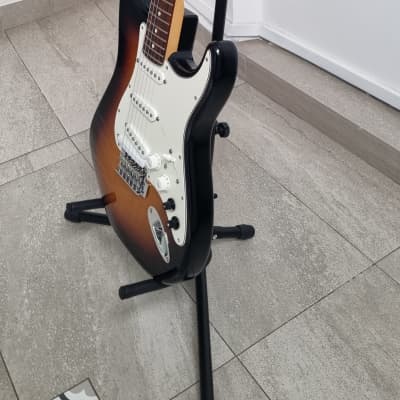 Fender Stratocaster Roland G-5 VG Electric Guitar (3-Colour Sunburst Black) With Bag image 7