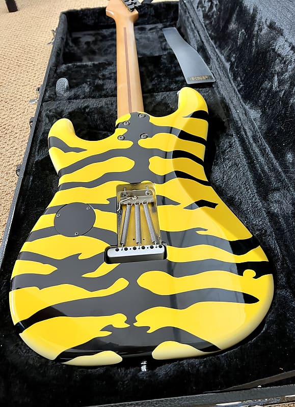 ESP Bengal Tiger Rare Custom Shop Late 1980's-1990's - Signed by George  Lynch (one of a kind)