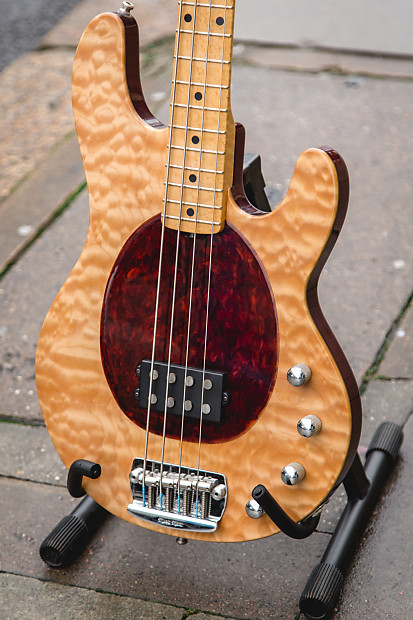 Ernie Ball Music Man StingRay 4 H 20th Anniversary Natural Quilted Maple