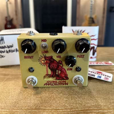 【希少】ANALOG.MAN SUN LION FUZZ BOOSTER Analogman Sun Lion Fuzz Booster Pedal | Reverb