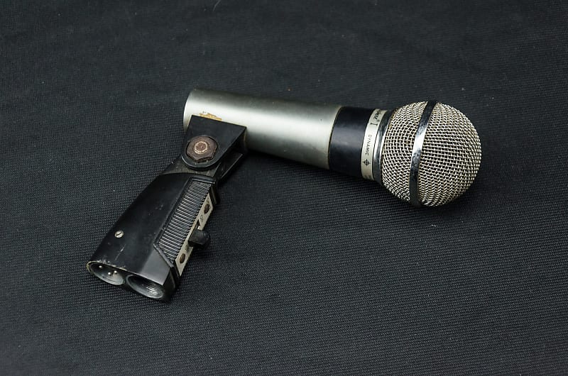 Shure 565SH Unisphere Dynamic Microphone, Made in USA Reverb