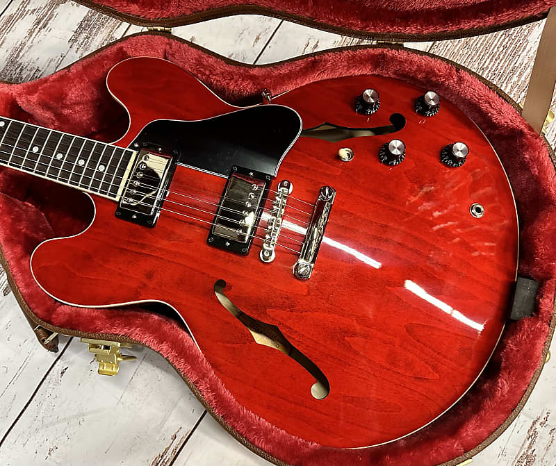 Gibson ES-335 2023 Sixties Cherry New Unplayed w/Case Auth