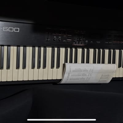 Roland RD-600 88-Key Digital Stage Piano 1997 - 2002 - Black