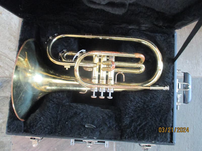 Bach B1105 Mellophone,  with case and mouthpiece,  Gold. Made in USA image 1