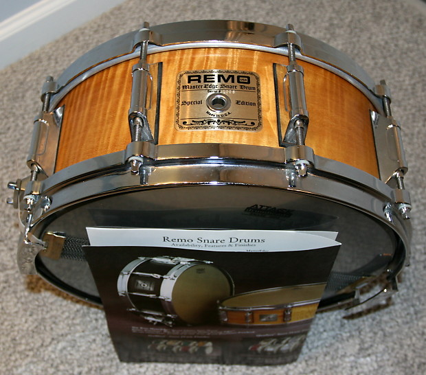 Remo Master Edge Snare Drum Special Edition 5.5 x 14 With Levy's Bag