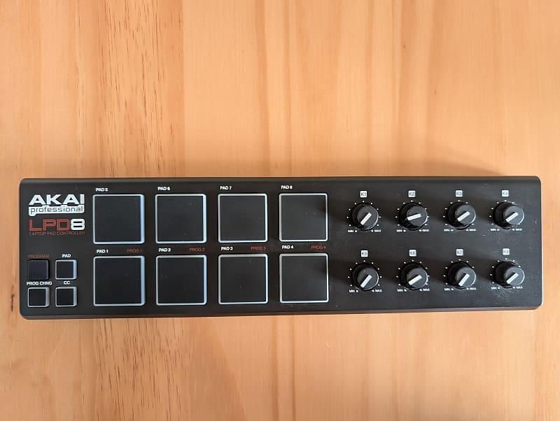 Akai LPD8 MIDI Controller image 1