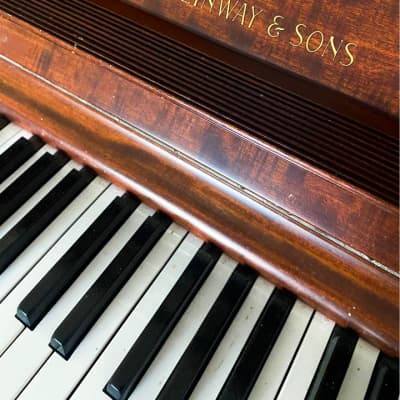 Beautiful Steinway & Sons upright piano image 2