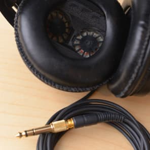 AKG K270 90年代 押し入れから 動作品 AKG K270 Studio refurbish : r