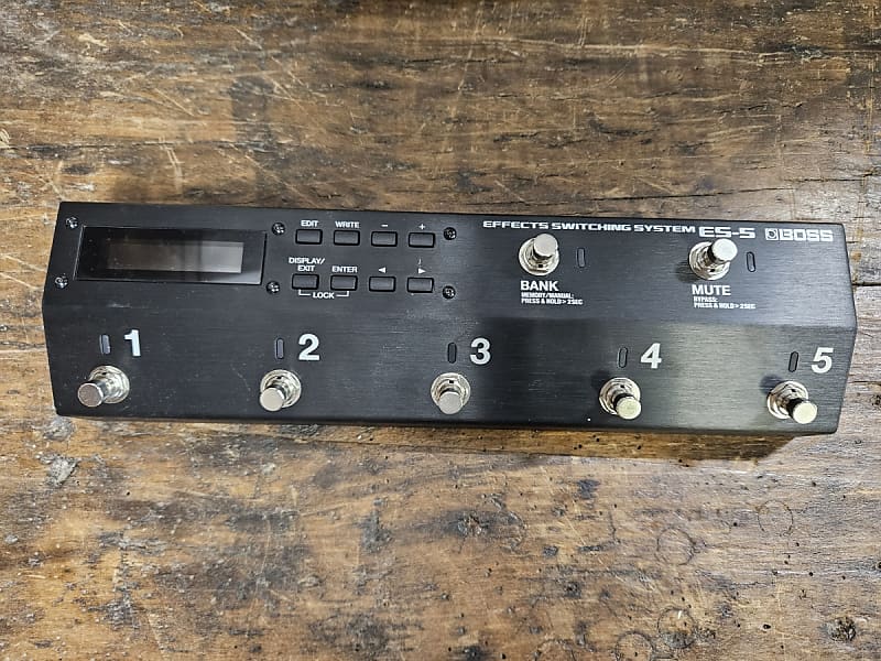 Boss ES-5 Effects Switching System