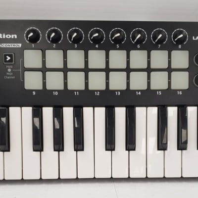 Novation Launchkey Mini MKII MIDI Keyboard Controller