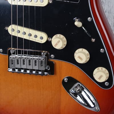 Fender Player Plus Stratocaster Electric Guitar Sienna Sunburst with Gig Bag image 5