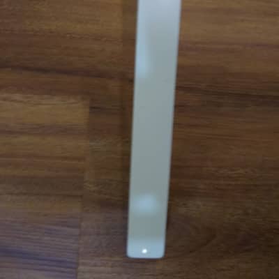 EMU EMAX II - C8 Replacement Key 1 of 1