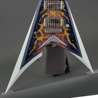 ESP Exhibition 2023 NAMM Arrow CTM NT Snow White with Blue