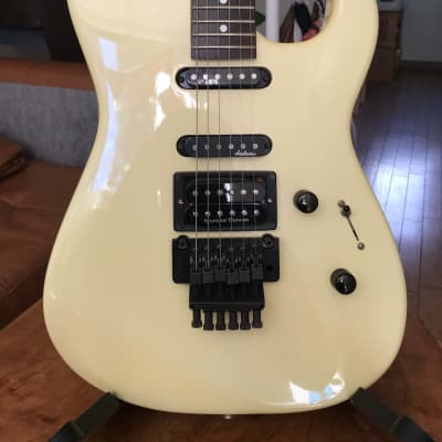 Charvel Model 3 - Pearl White (Made in Japan) image 2