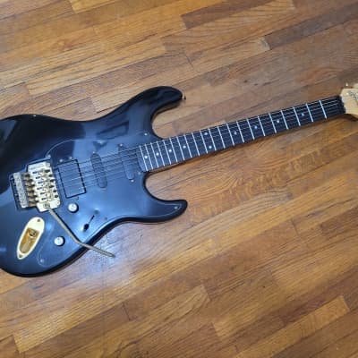 Samick Valley Arts Custom Shop SSM-3 Black and Gold HSS Floyd Rose Guitar Rare for sale