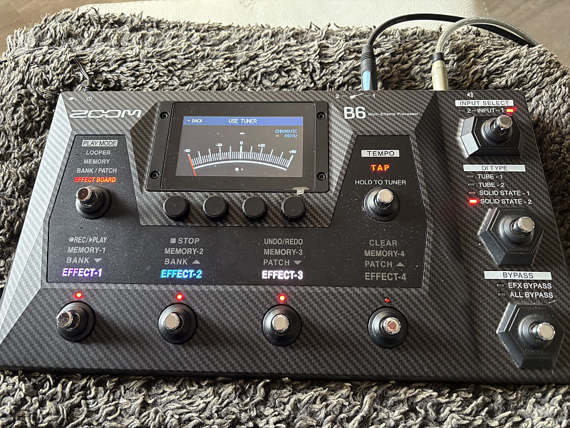 Zoom B6