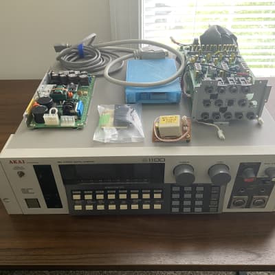 Akai S1100 MIDI Stereo Digital Sampler w/ 20MB RAM, Rare Black LED Display, SCSI2SD & Spare Parts