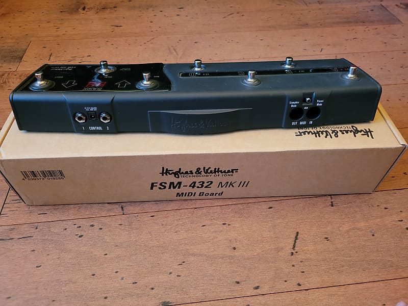 Hughes & Kettner FSM-432 MK III Footswitch