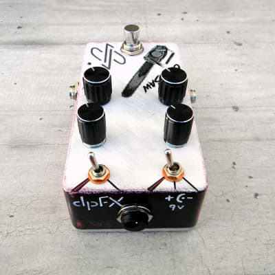 dpFX Pedals - ChugSaw distortion, Swedish chainsaw with mids shaping image 4
