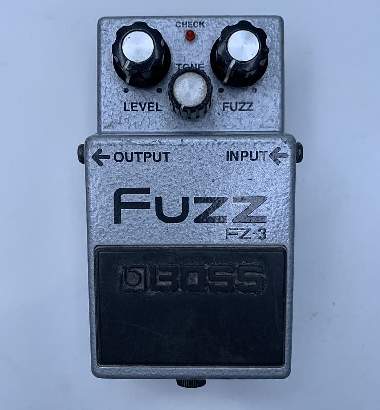 名機ファズ。歪み系の元祖ジミヘン・サウンド。おすすめのギターコンパクトエフェクター BOSS FZ-3