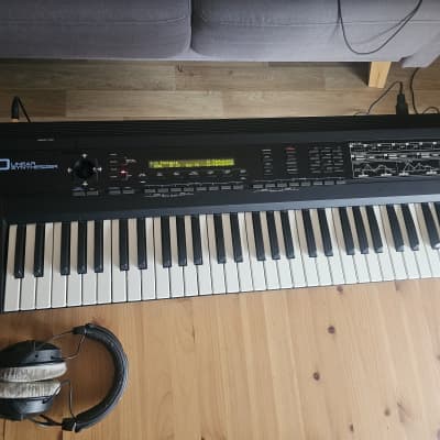 Roland D50 - Legendary Synthesizer - Accessories - Excellent Condition/Overhauled
