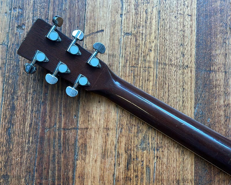 ギター cat 6-string electric guitar, cute cat-shaped guitar, good sound